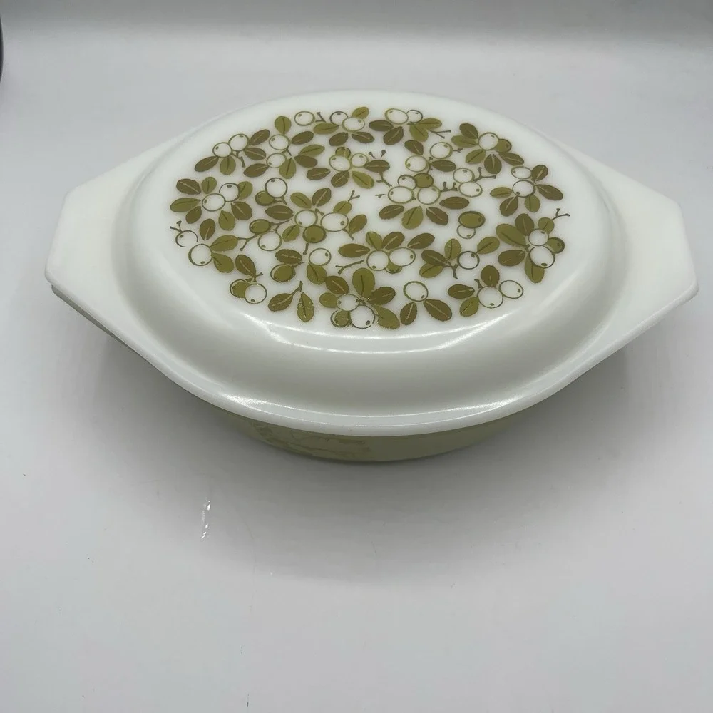 Vintage Pyrex Verde Olive Green 1 1/2 Qt. Oval Casserole Dish With Lid 043
